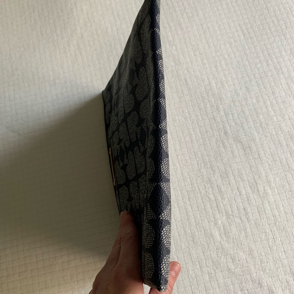 Kate Spade ‘ace of spades’ Adrianne pouch - Picture 6 of 12